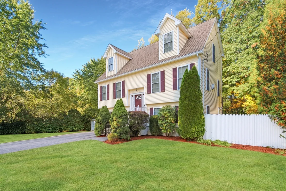 Photo of 170 Bay State Rd