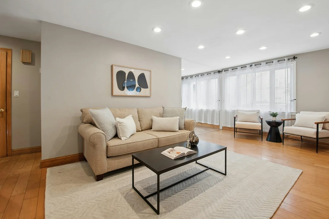 Photo of 22 Westlund Rd