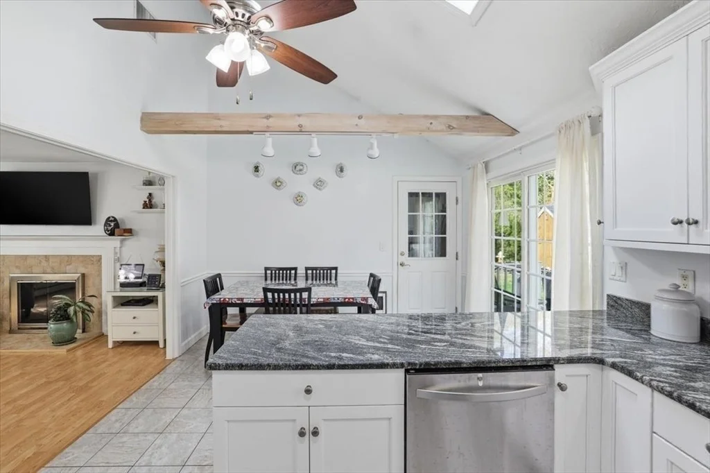 Photo of 24 Starlight Dr