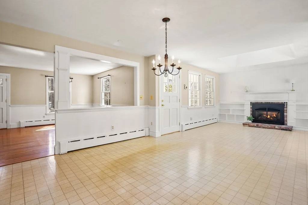 Photo of 492 Delano Rd