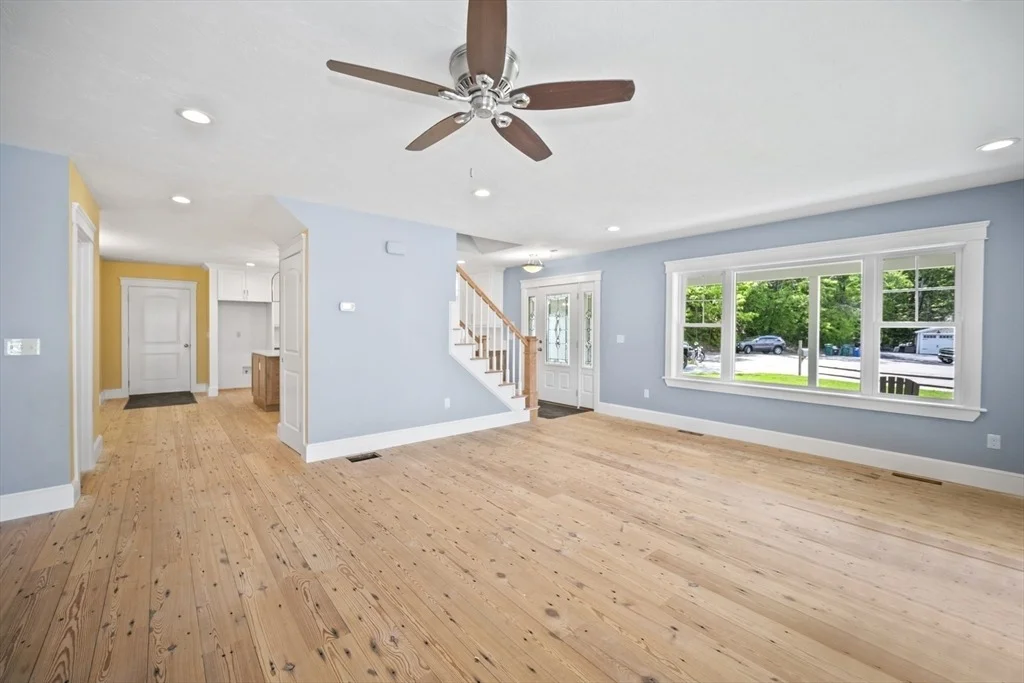 Photo of 20 Wachusett Dr