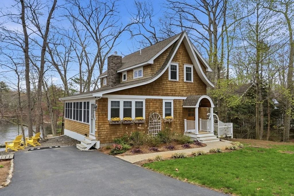 Photo of 284 Whiley Rd