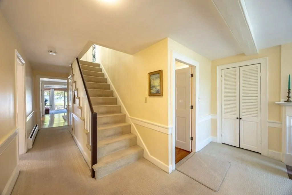 Photo of 164 Main St