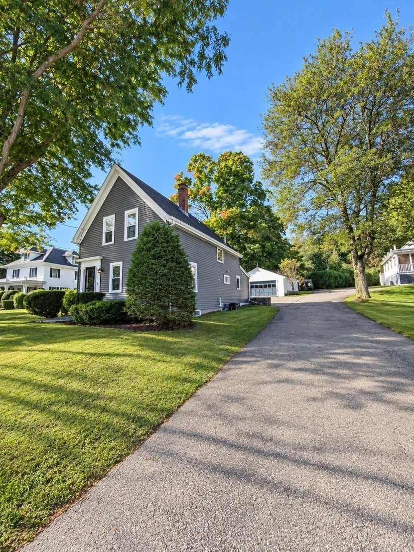 Photo of 54 Whitehall Rd