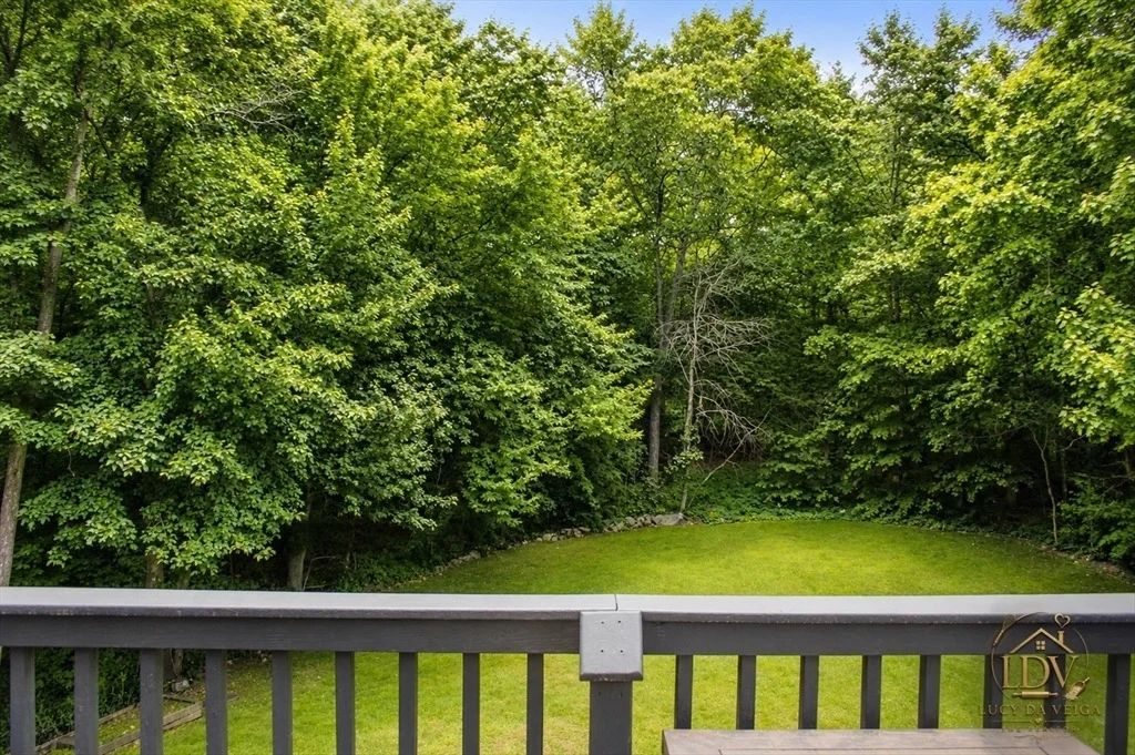 Photo of 252 Elizabeth Dr
