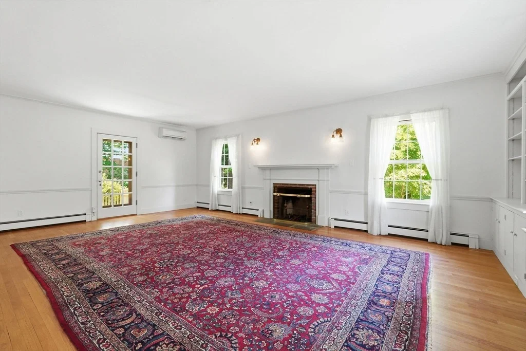 Photo of 38 Round Hill Road