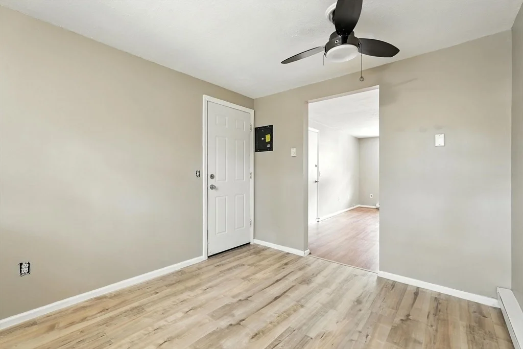 Photo of Unit E at 7 Maple Crest Cir