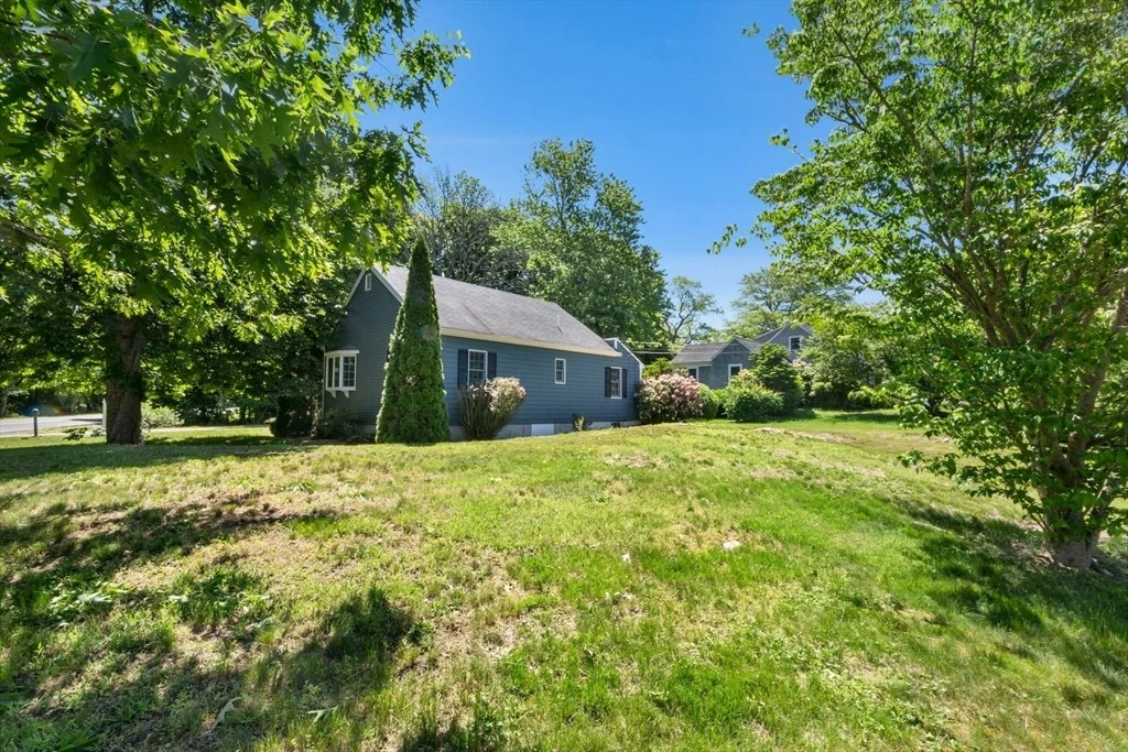 Photo of 171 Lawson Rd.