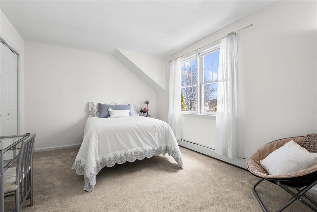 Photo of 5 Cottage Ln