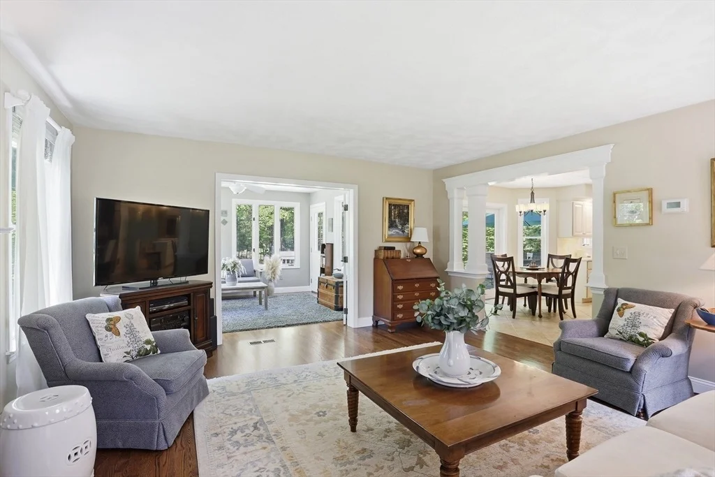 Photo of 4 Overlook Dr