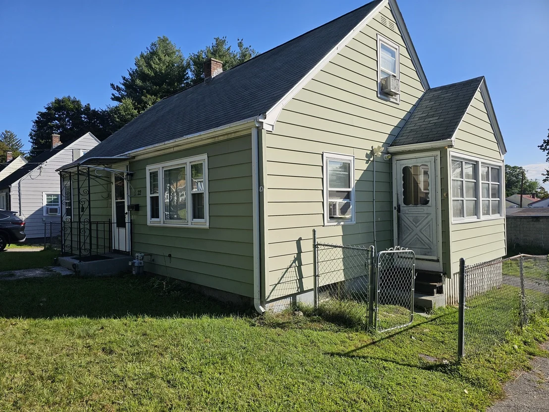 Photo of 22 Winchester Ave