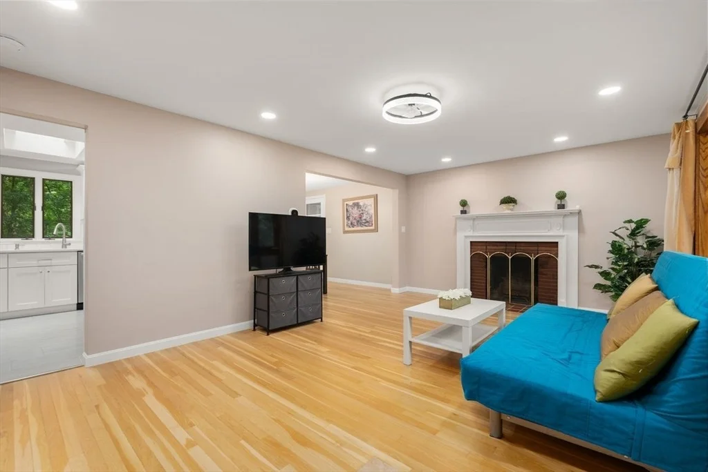 Photo of 25 Meadowbrook Road