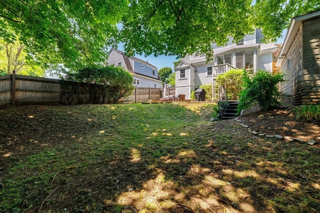 Photo of 19 Barnard Rd