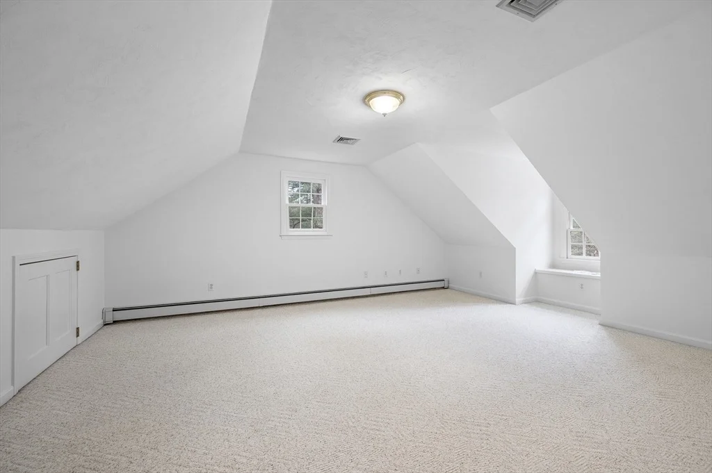 Photo of 9 Windsor Dr