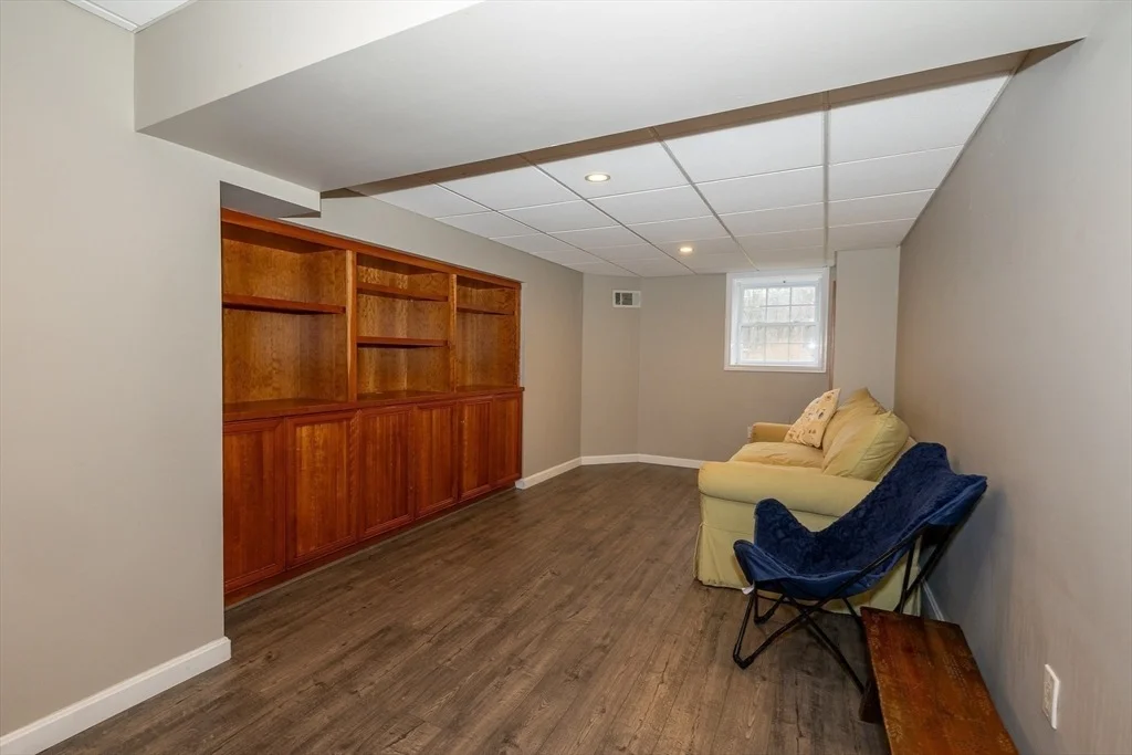 Photo of 142 River Rd
