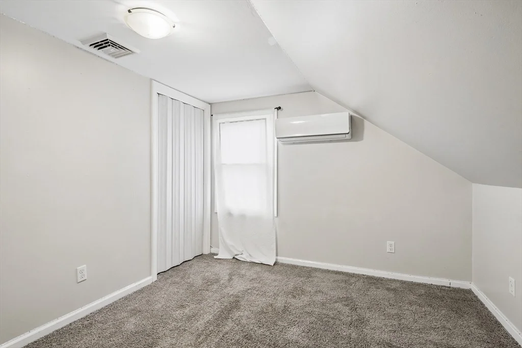 Photo of 119 Acrebrook Rd