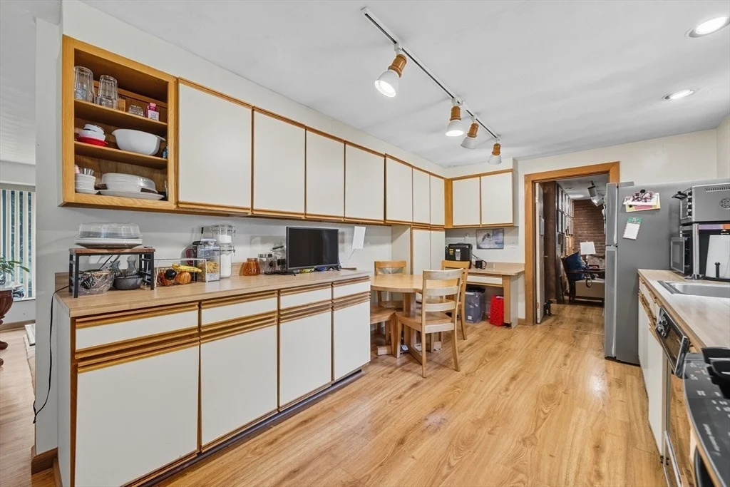 Photo of 19 Nob Hill Dr.