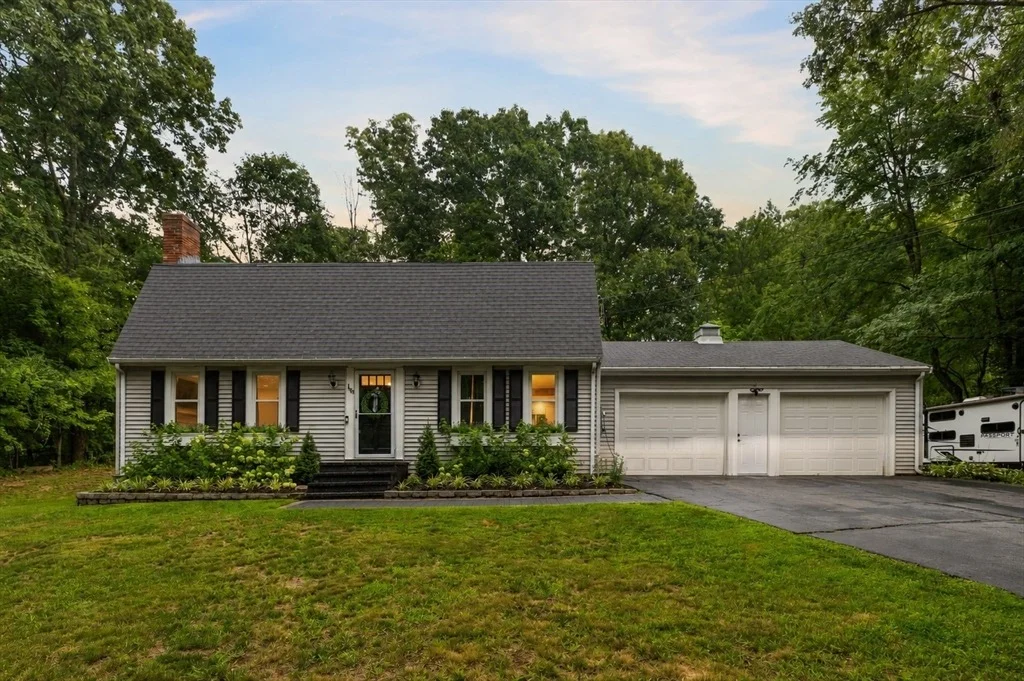 Photo of 148 Upton Rd