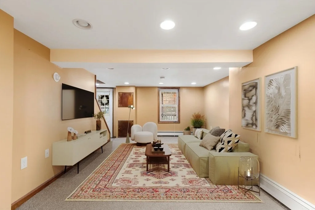 Photo of 33 Springdale Ave