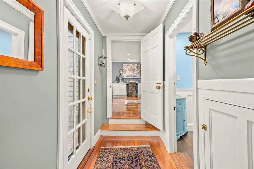 Photo of 659 Front Street