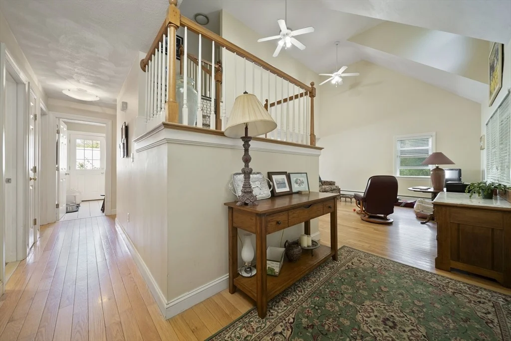 Photo of 283 Main St