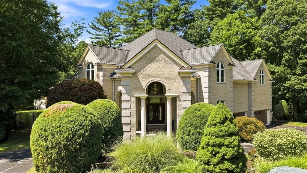 Photo of 41 Spruce Rd.