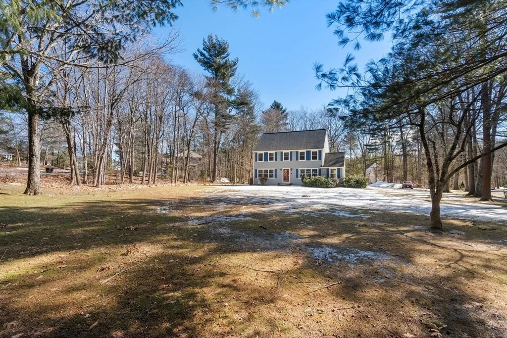 Photo of 45 Heritage Dr