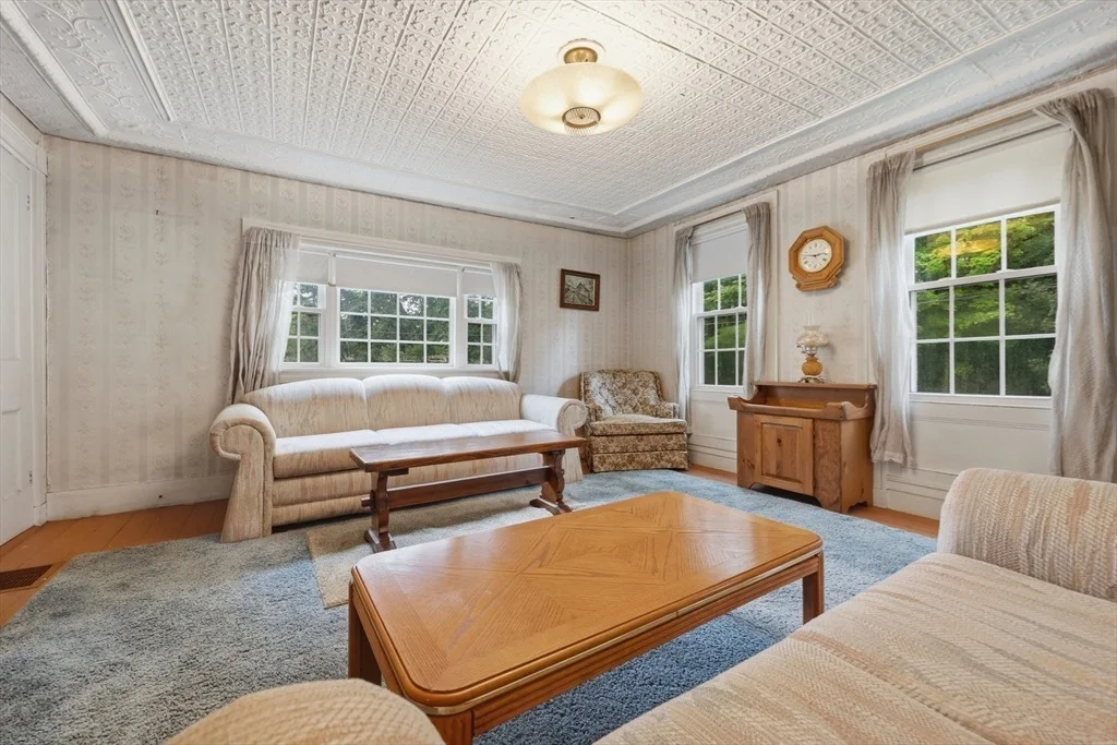 Photo of 5 Meadowbrook Road