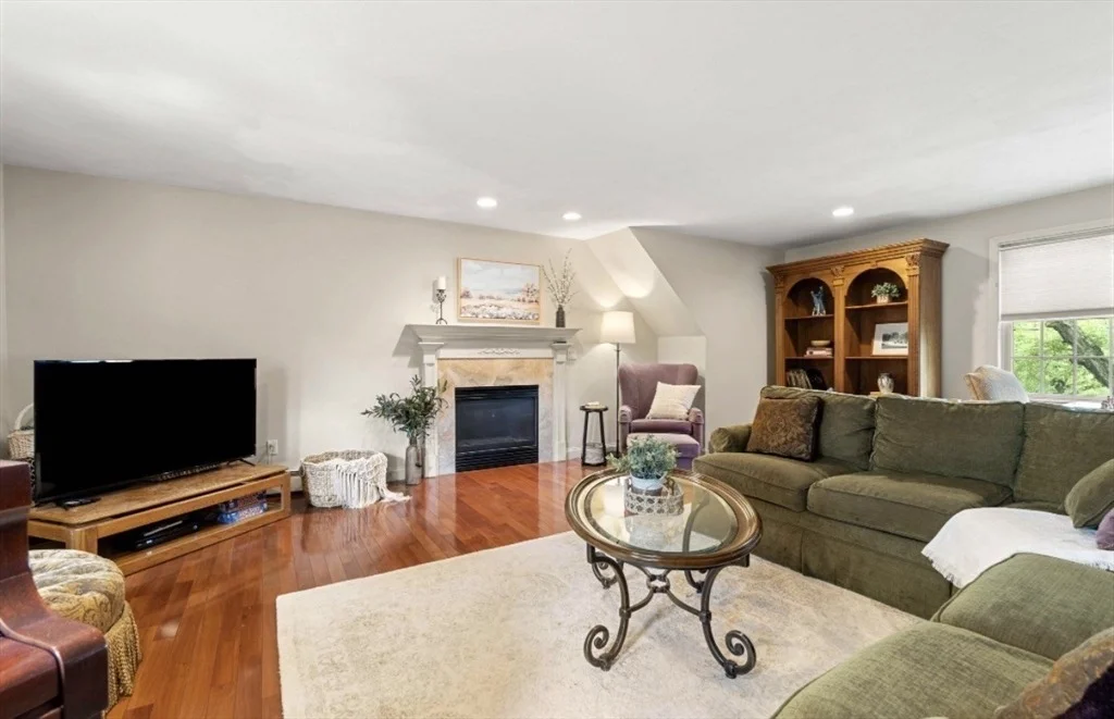 Photo of 81 Lowell Blvd