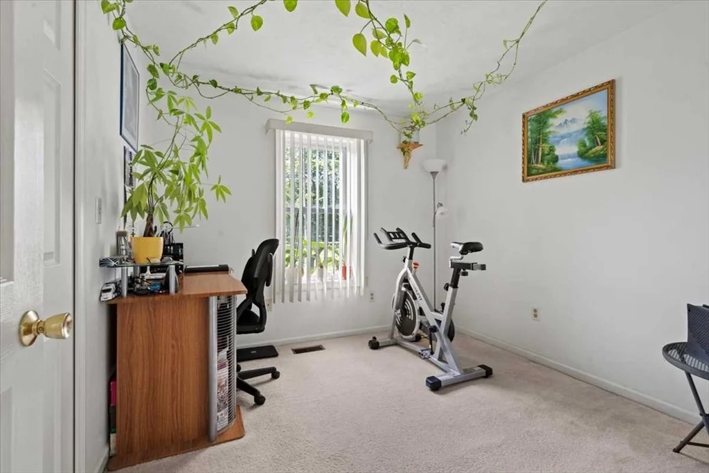 Photo of 6 Moreland Green Dr