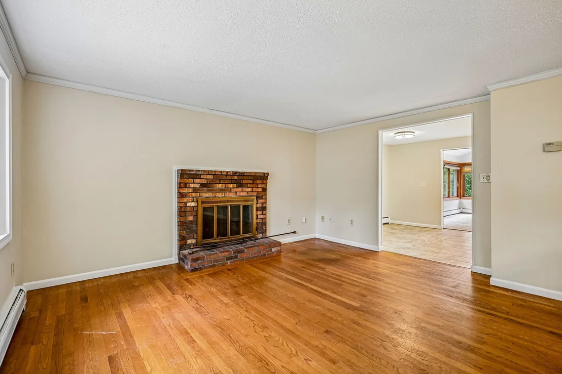 Photo of 35 Davidson Ave