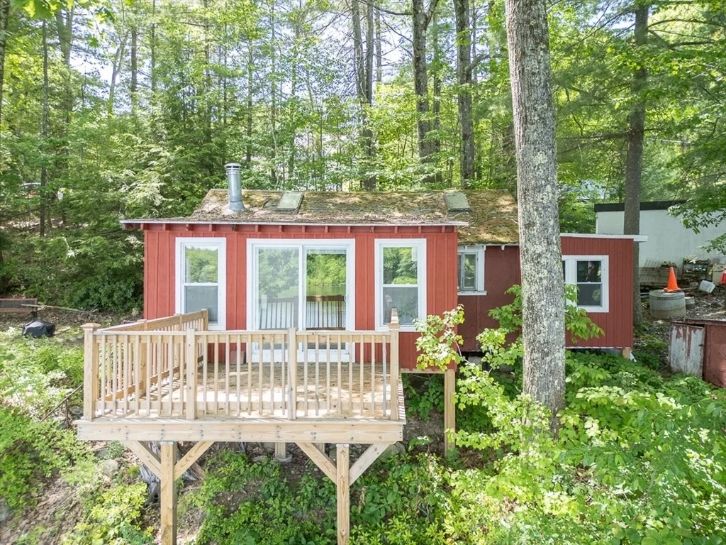 Photo of 33 Watatic Pond Rd