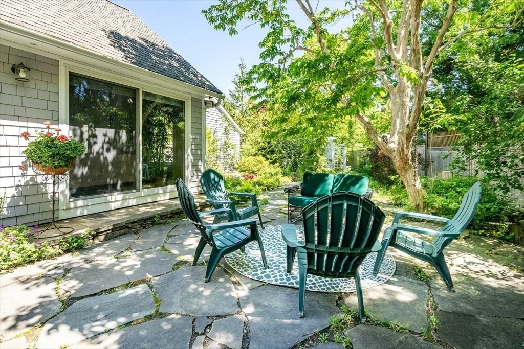 Photo of 96 Greensward Rd
