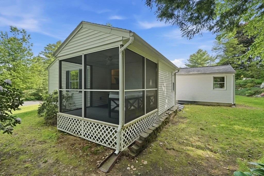 Photo of 87 Logtown Rd