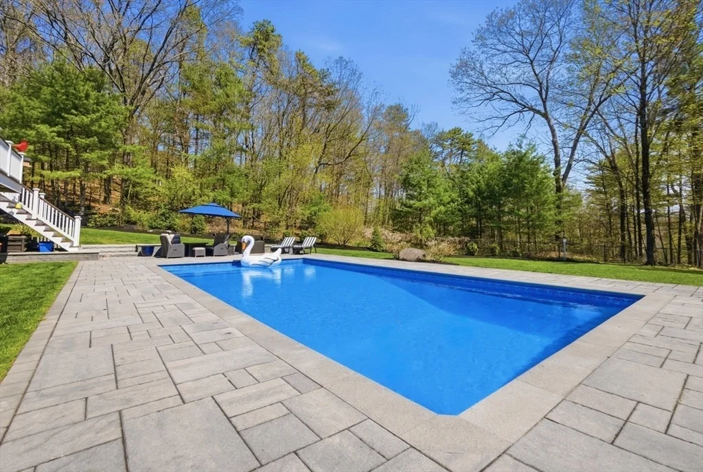 Photo of 1 Colonial Drive