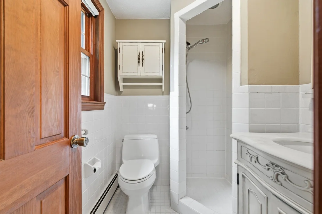 Photo of 11 Van Brunt Avenue