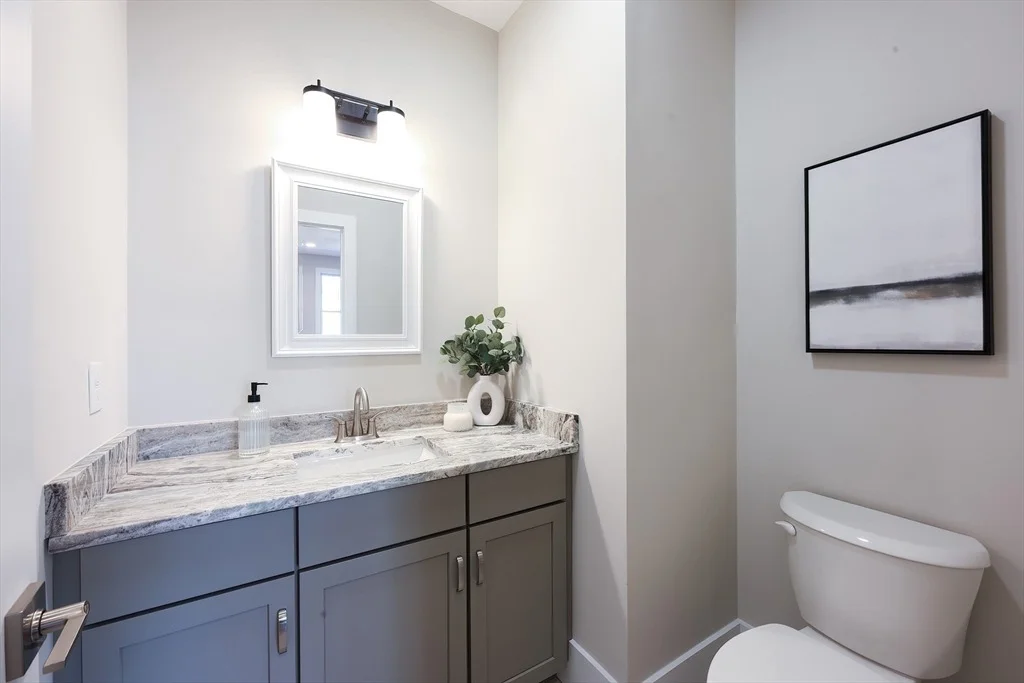Photo of Unit UNIT32 at 55 Thomas Mann Circle