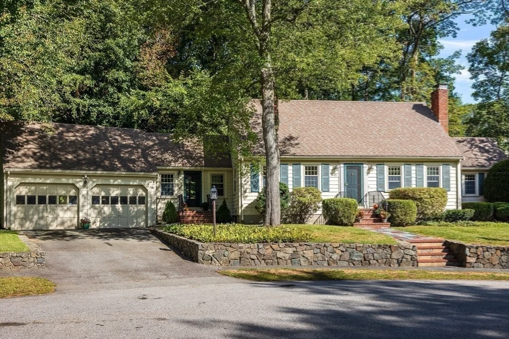Photo of 21 Pine Ridge Circle