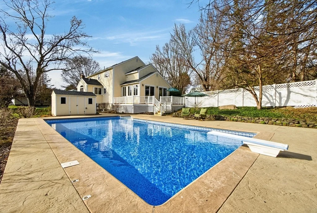 Photo of 18 Robert Rd