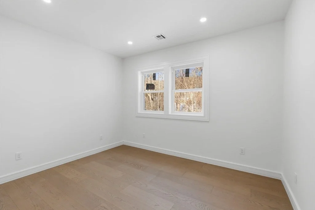 Photo of 58 Massasoit Ave