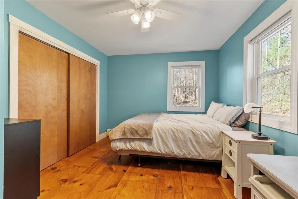 Photo of 885 Royalston