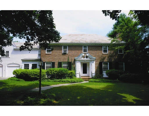 Photo of 32 Pickwick Rd