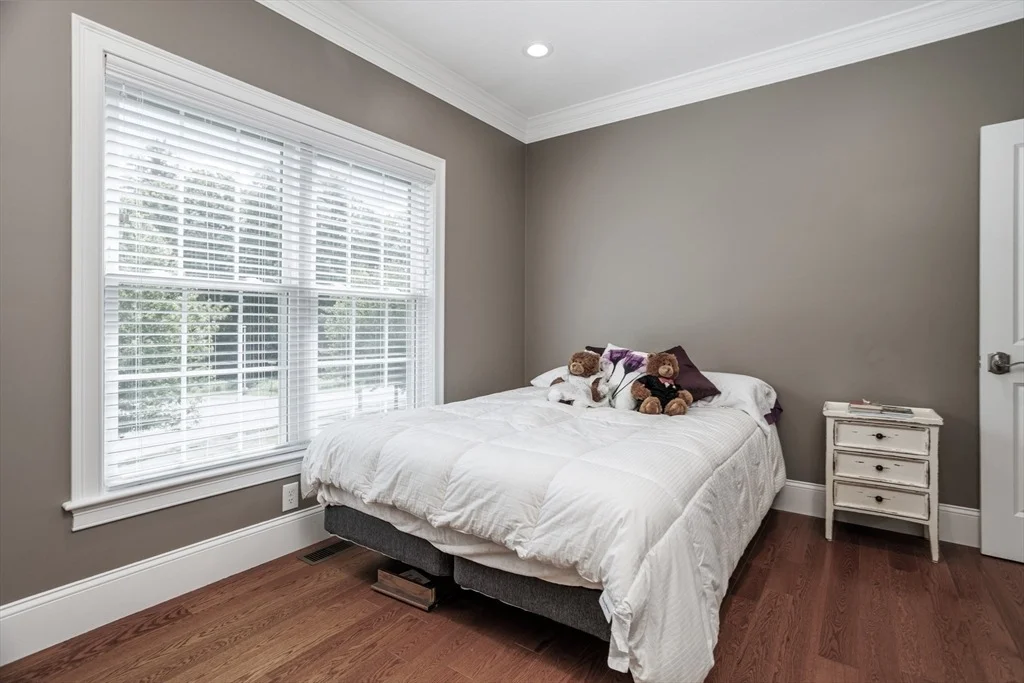Photo of 150 Nicholas Dr