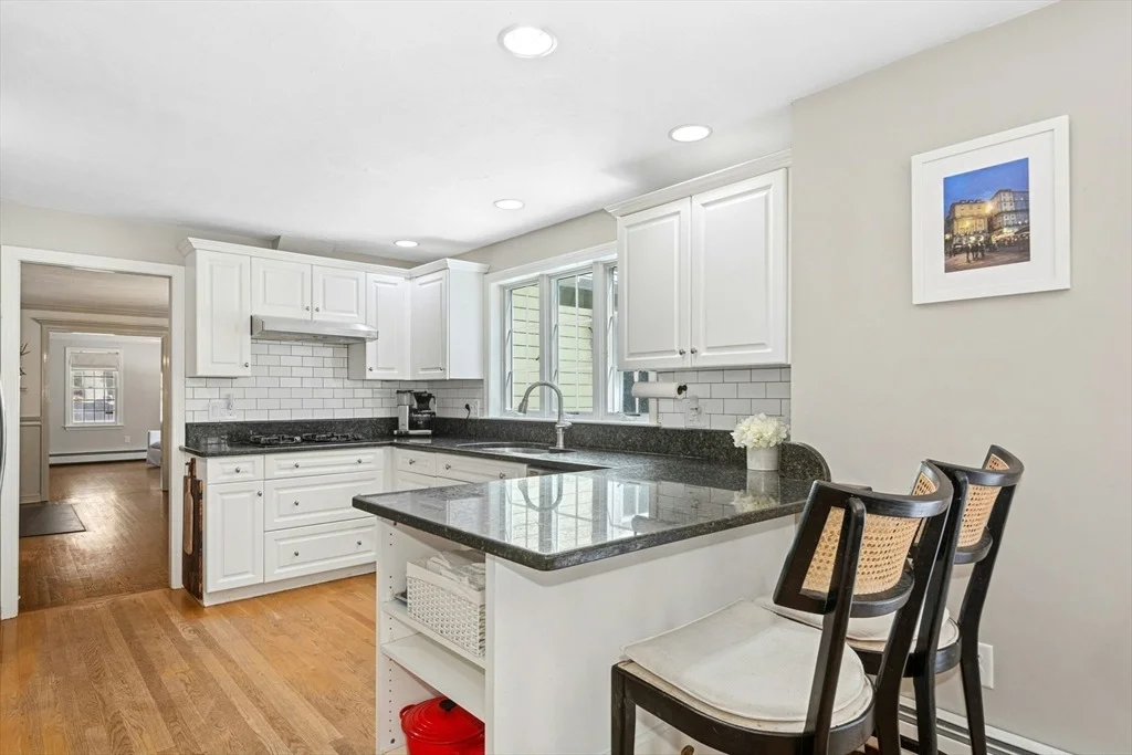 Photo of 266 Willowgate Rise