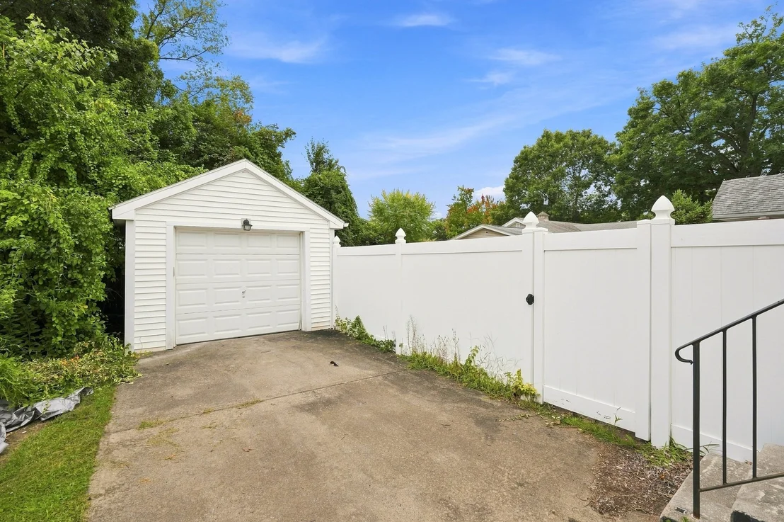 Photo of 41 Ludger Ave