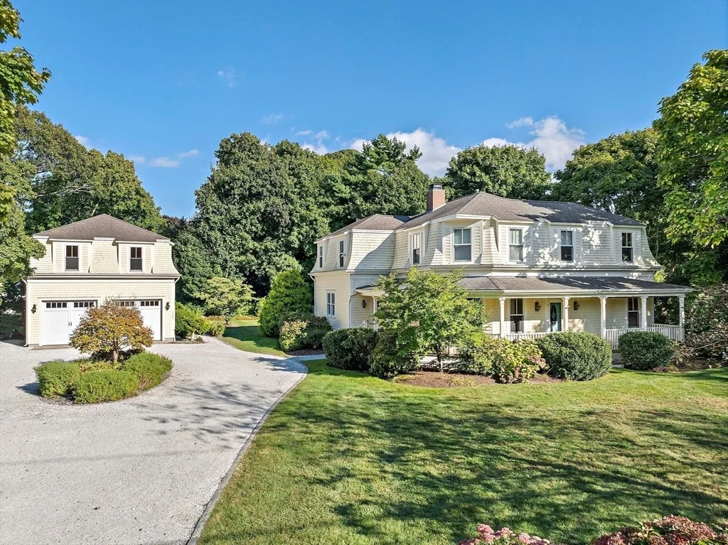 Photo of 1220 Main St