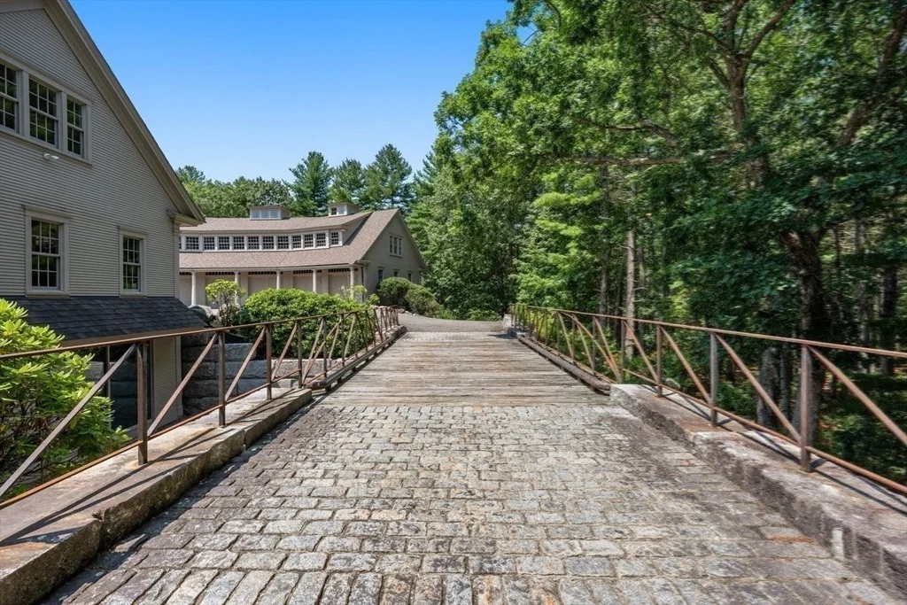 Photo of 145 Dutton Road