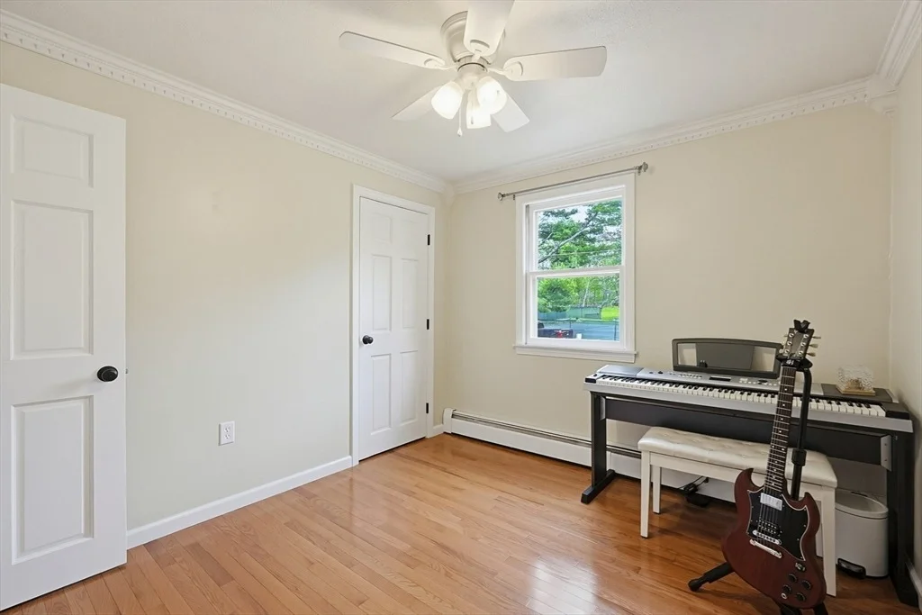 Photo of 10 Charles River Rd