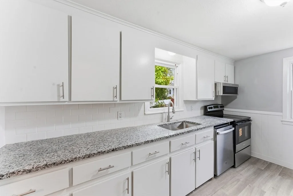 Photo of 123 Beesley Ave