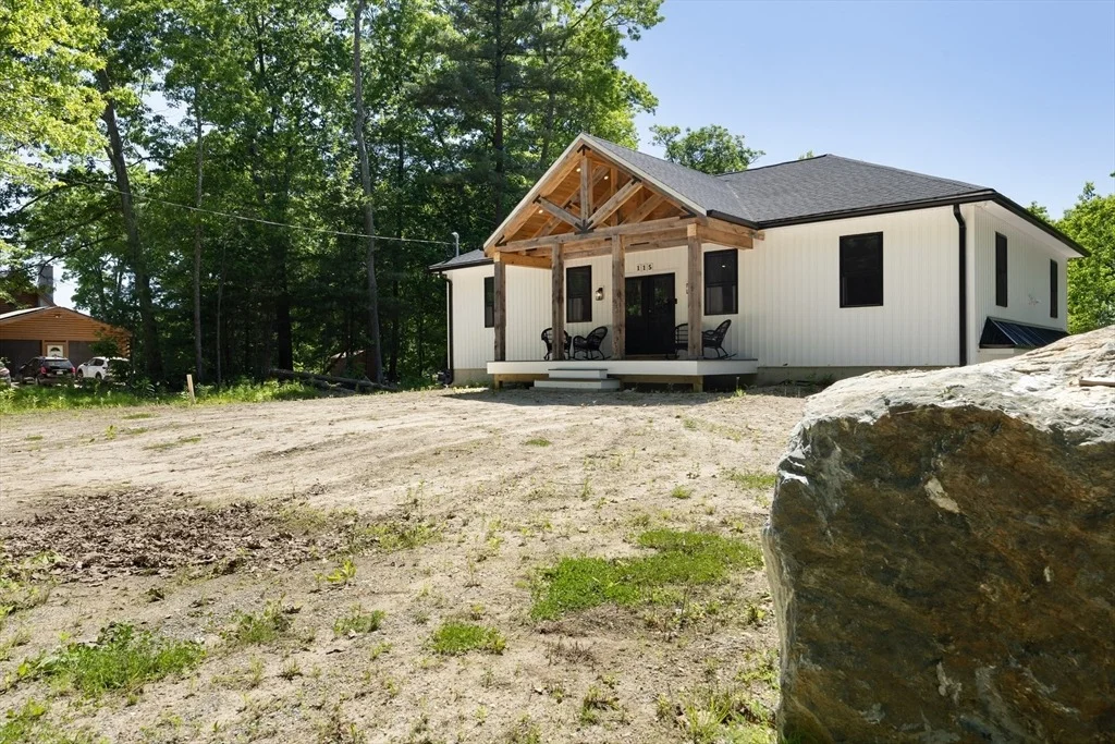 Photo of 115 Webster Road